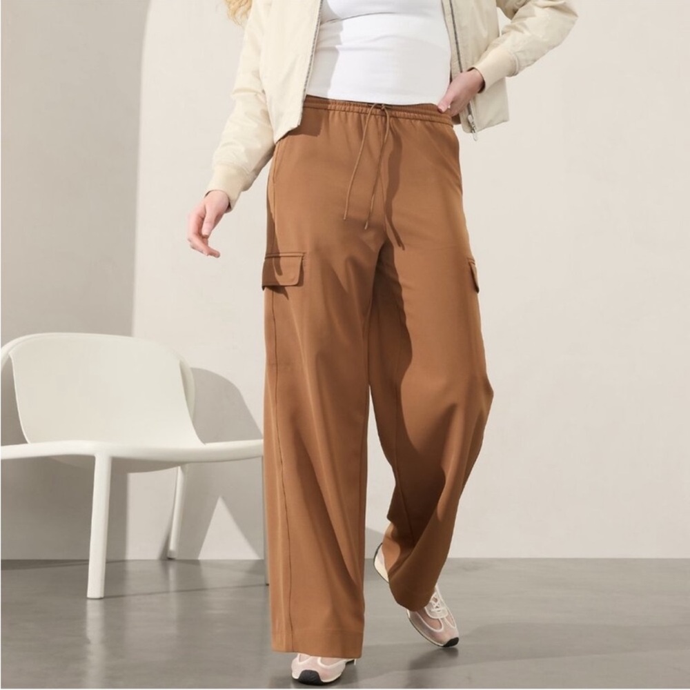 NWOT Athleta Women's Promenade Wide Leg High-Rise Cargo Pant, Camel Size S